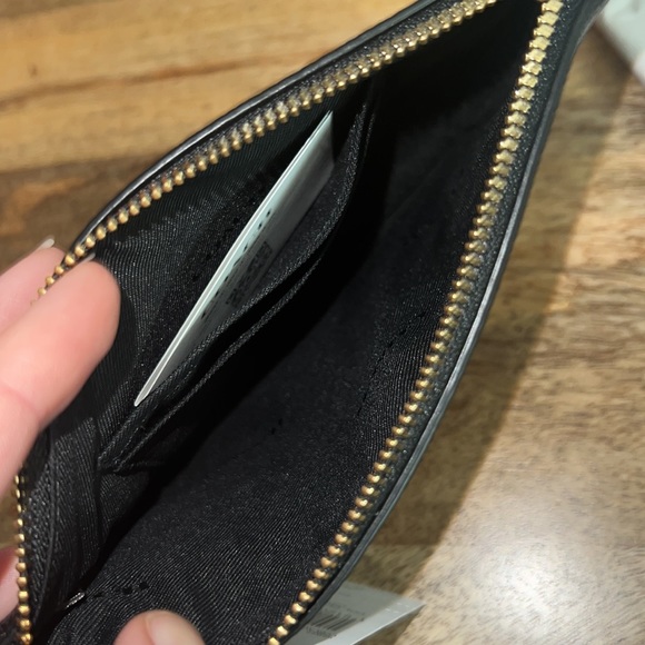 Coach pebbled leather wristlet black authentic - Picture 9 of 15